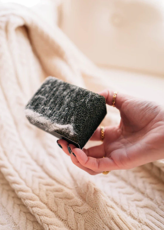 The Laundress Sweater Stone - Pulloverstein