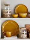 Bloomingville Latina Teller – Großer Steinzeug-Teller in Gelb mit gewelltem Rand (27 cm)