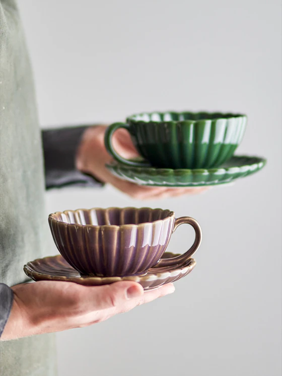 Bloomingville Tasse mit Untertasse – Cozy Steinzeug in Dunkelgrün, 220 ml