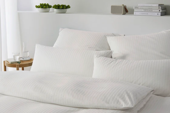 Elegante Solid Stripe Bettwäsche 3507 7: Hautsympathisch & Pflegeleicht