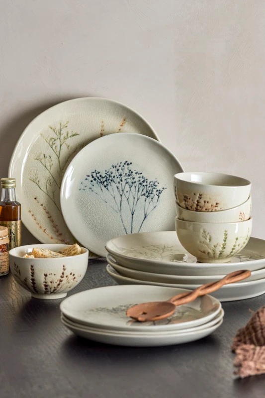 Geschirrset Steingut Bloomingville Bea Natur – Einzigartiges Design