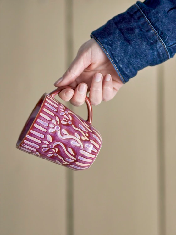 Trinkbecher Steingut Samsin Violett Bloomingville – Unikat Design