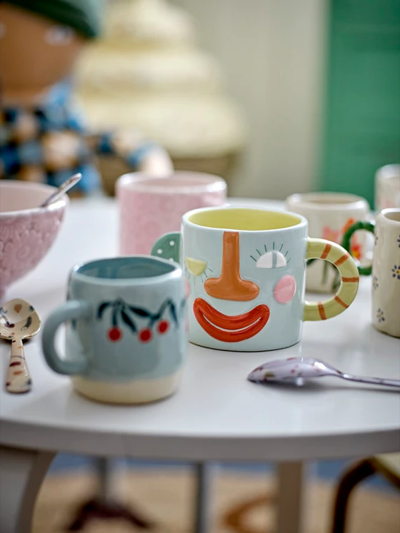 Kindertasse Steingut Blau Bloomingville – Handbemalt Unikat
