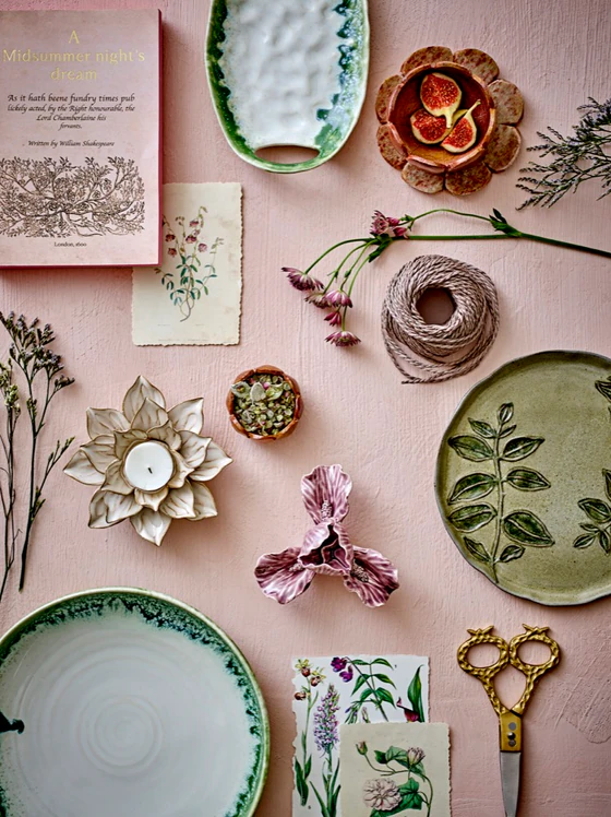 Dekorative Steingut-Figur Bloomingville Rosali Violett – Einzigartiges Design