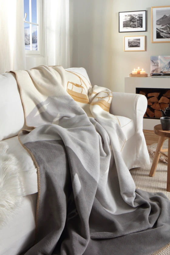 Wohndecke Biederlack Mountain Valley – Recyclingfasern Skimotiv