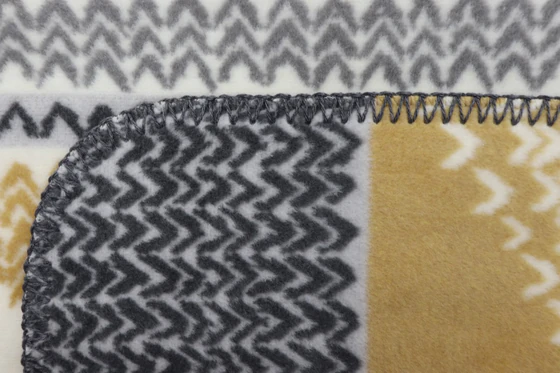 Kuscheldecke Biederlack Winter Knit – Flauschig & Nachhaltig