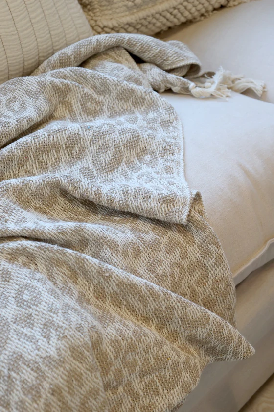 Wohndecke Chic Antique Aix Plaid Leopardmuster nachhaltig