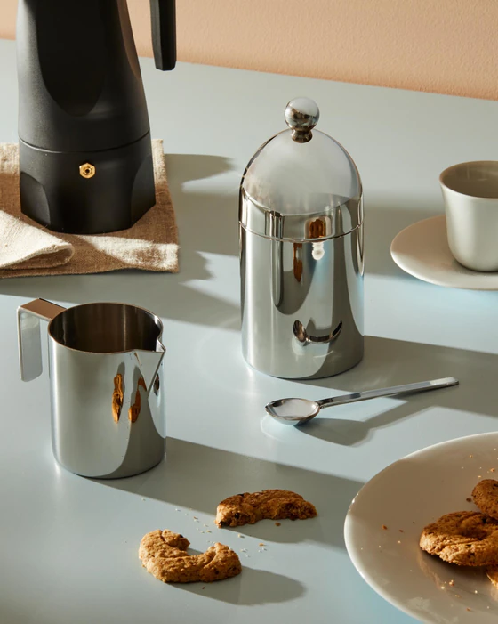 Rahmkännchen Edelstahl Alessi-90023 – Edles Design von Aldo Rossi