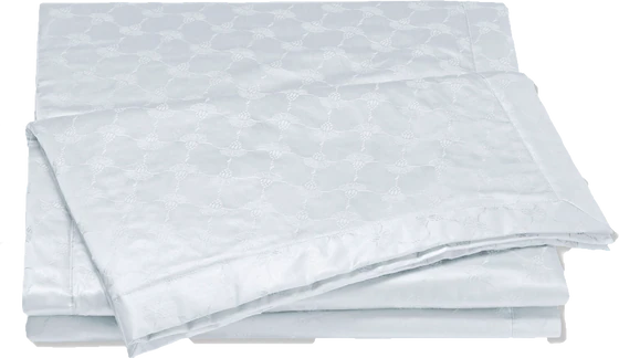 JOOP! Kornblumen-Allover-Plaid – Luxuriöses Jacquard-Satin-Design